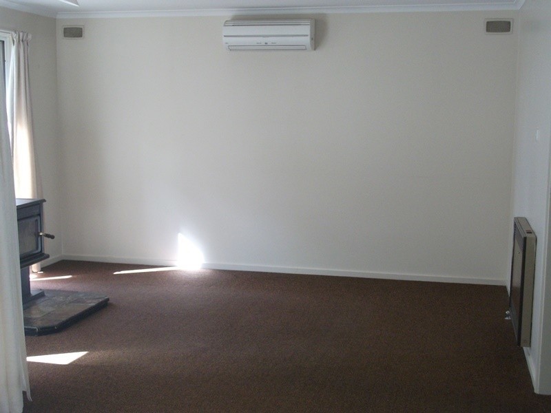 20 Stephens Street, Bombala NSW 2632