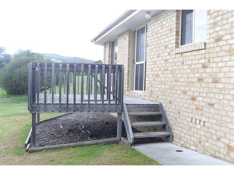 17 Max Slater Drive, Bega NSW 2550