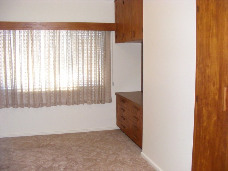 51 Eden Street, Bega NSW 2550