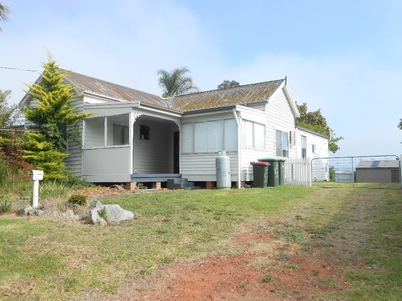 53 Fairview Street, Bega NSW 2550