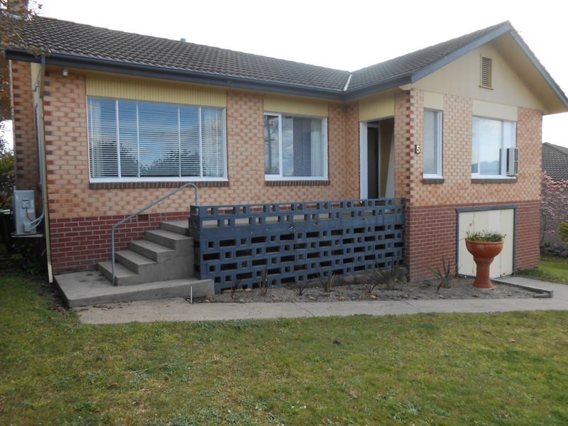 5 Tathra Road, Bega NSW 2550