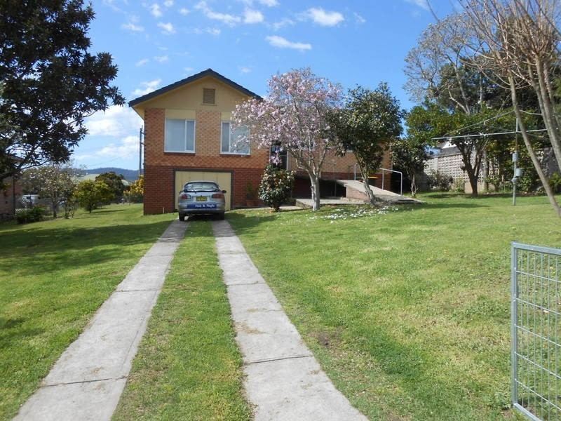 5 Tathra Road, Bega NSW 2550