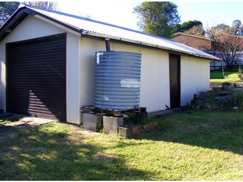 10 Wallace Street, Bega NSW 2550