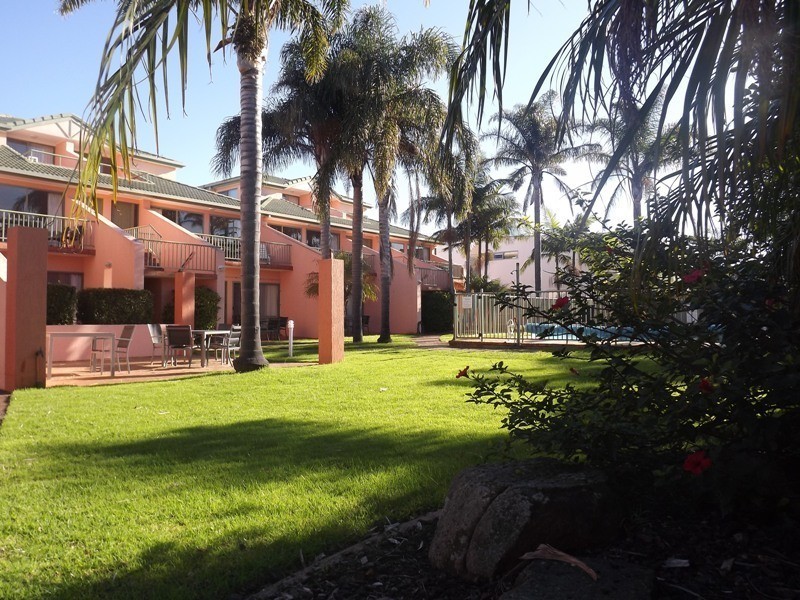 2/10 Marine Parade, Merimbula NSW 2548