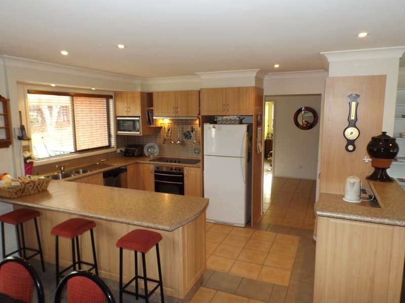 15 Hakea Place, Tura Beach NSW 2548