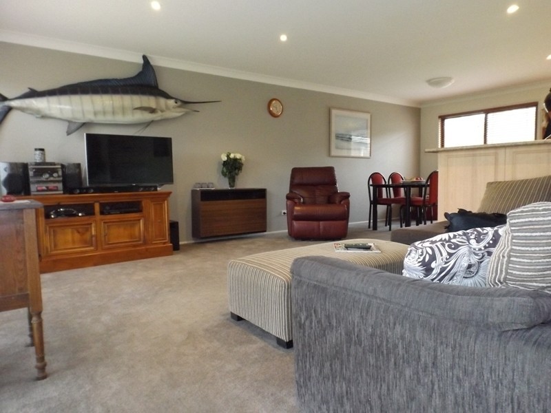 15 Hakea Place, Tura Beach NSW 2548