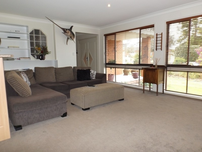 15 Hakea Place, Tura Beach NSW 2548