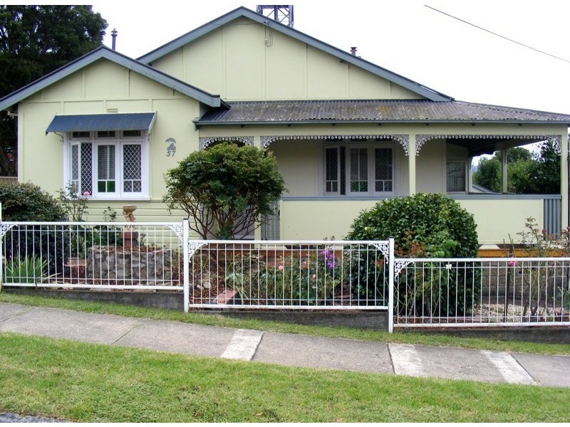 57 Upper Street, Bega NSW 2550