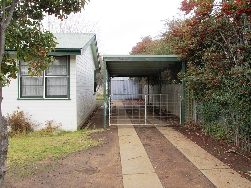 5 Boona Street, Cooma NSW 2630