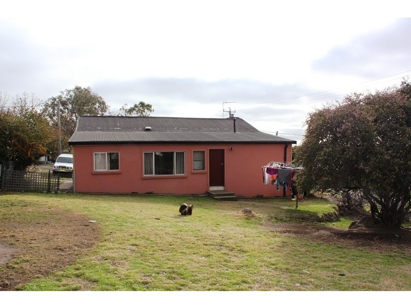 21  Orana Avenue, Cooma NSW 2630