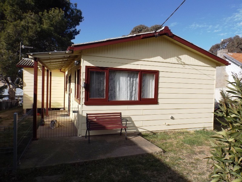 62 Orana Avenue, Cooma NSW 2630
