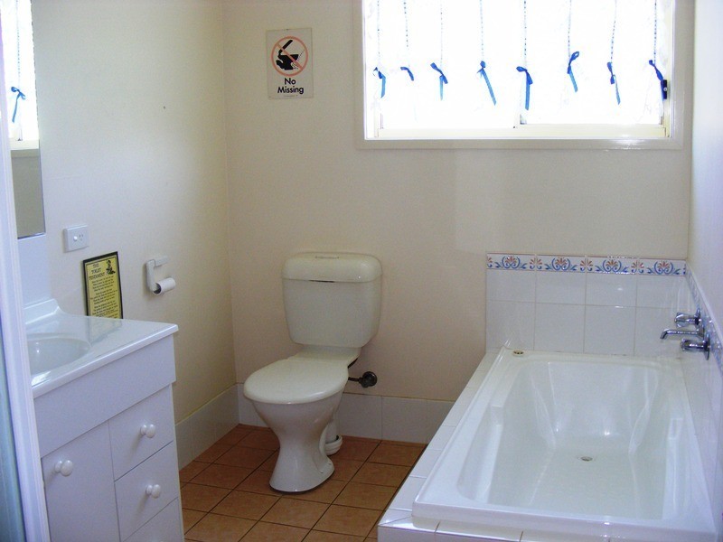 32 Max Slater Drive, Bega NSW 2550