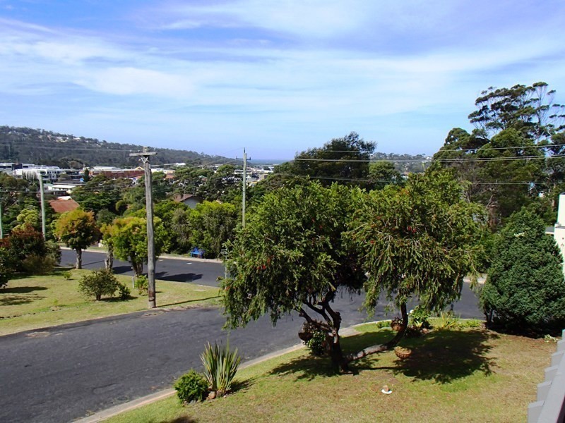 2 Bronwyn Close, Merimbula NSW 2548