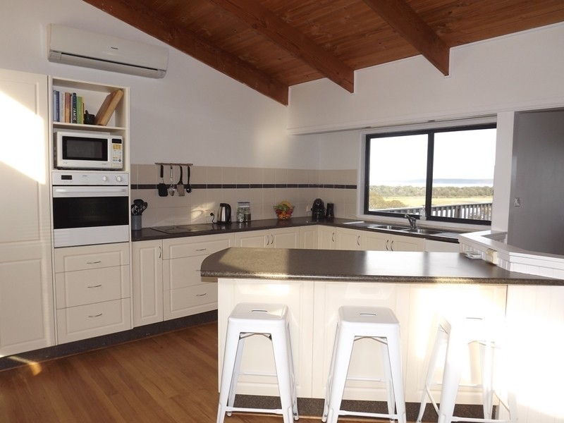 37 John Close, Merimbula NSW 2548