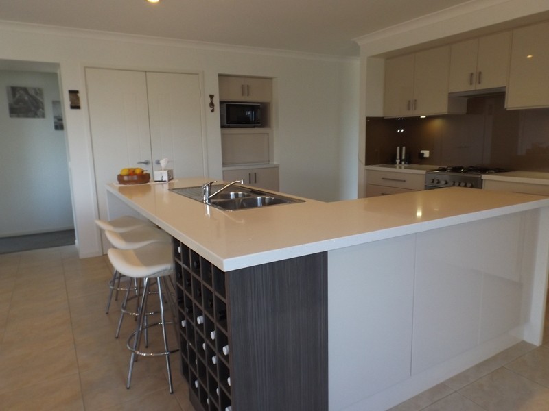 16D Elizabeth Parade, Tura Beach NSW 2548