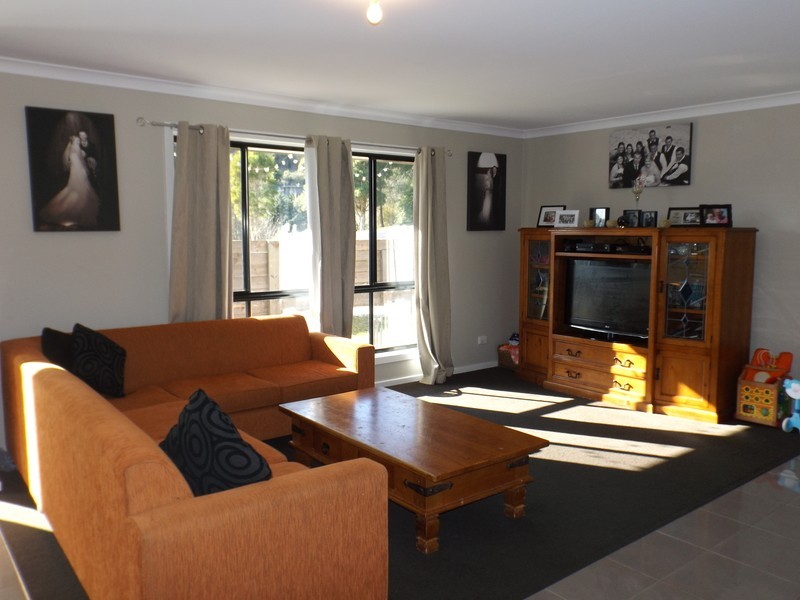 16 Scott Street, Wolumla NSW 2550