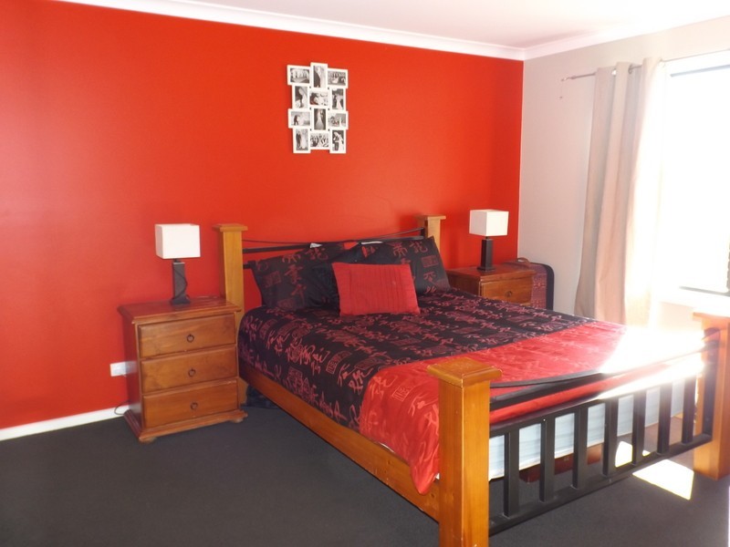 16 Scott Street, Wolumla NSW 2550