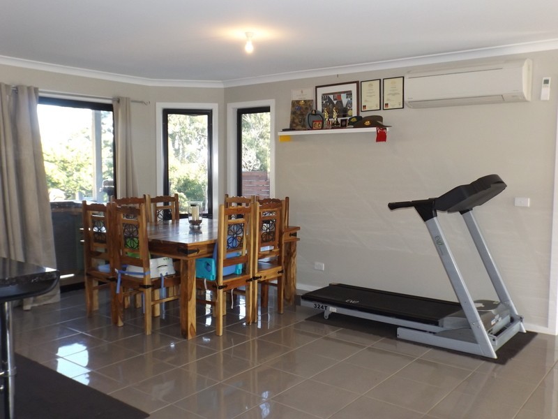 16 Scott Street, Wolumla NSW 2550