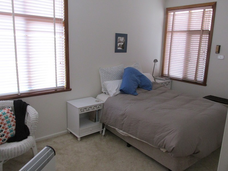 1 West Baron Street, Cooma NSW 2630