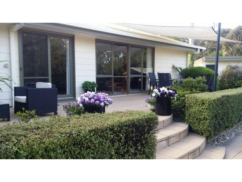 4 Tristania Court, Tura Beach NSW 2548