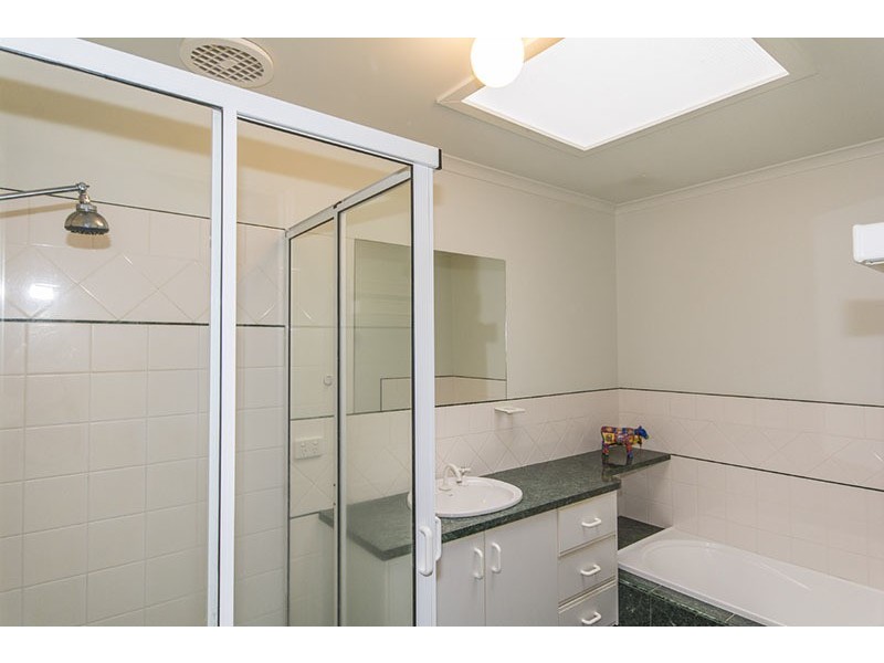 2/17 Kiama Pl, Merimbula NSW 2548