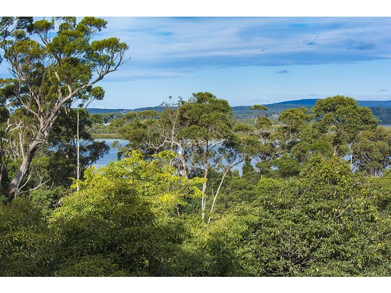 2/17 Kiama Pl, Merimbula NSW 2548