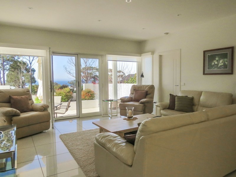 6 Rosella Place, Tura Beach NSW 2548