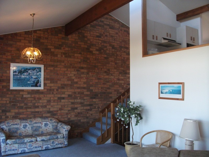 3/9 Cameron Street, Merimbula NSW 2548