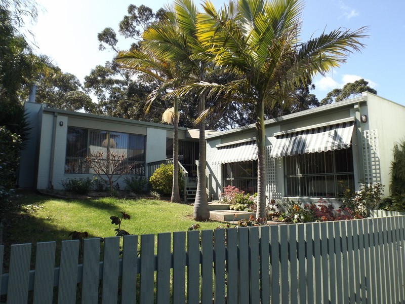 85 Surf Circle, Tura Beach NSW 2548
