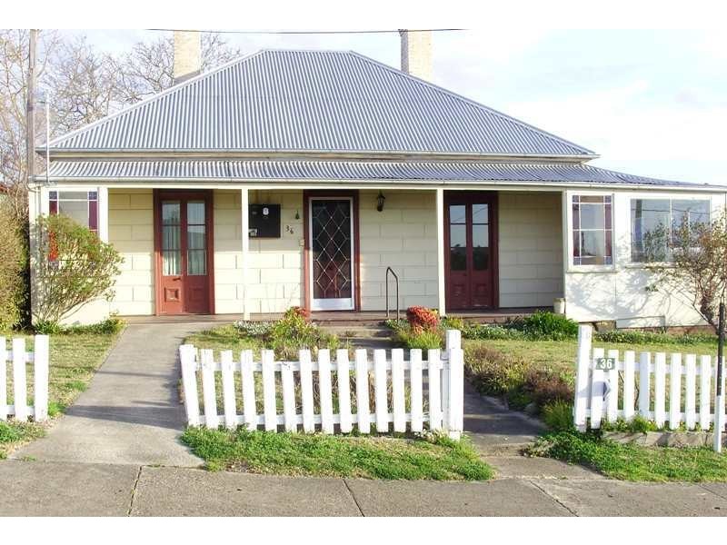 36 Bega Street, Bega NSW 2550
