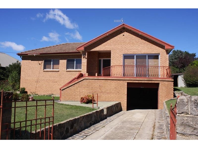 16 Barrack Street, Cooma NSW 2630