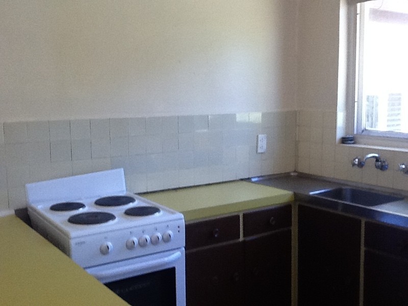 2/4 Kerwan St, Cooma NSW 2630