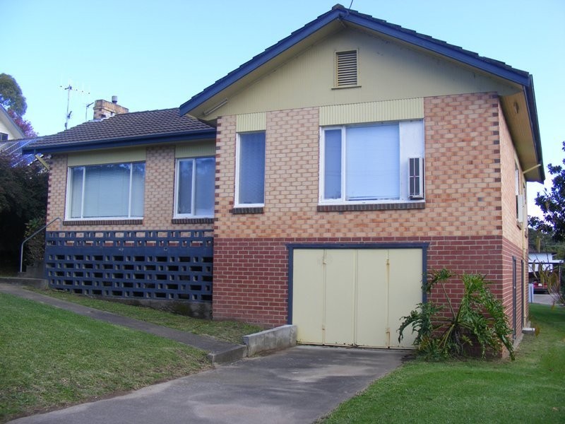 5  Tathra Rd, Bega NSW 2550