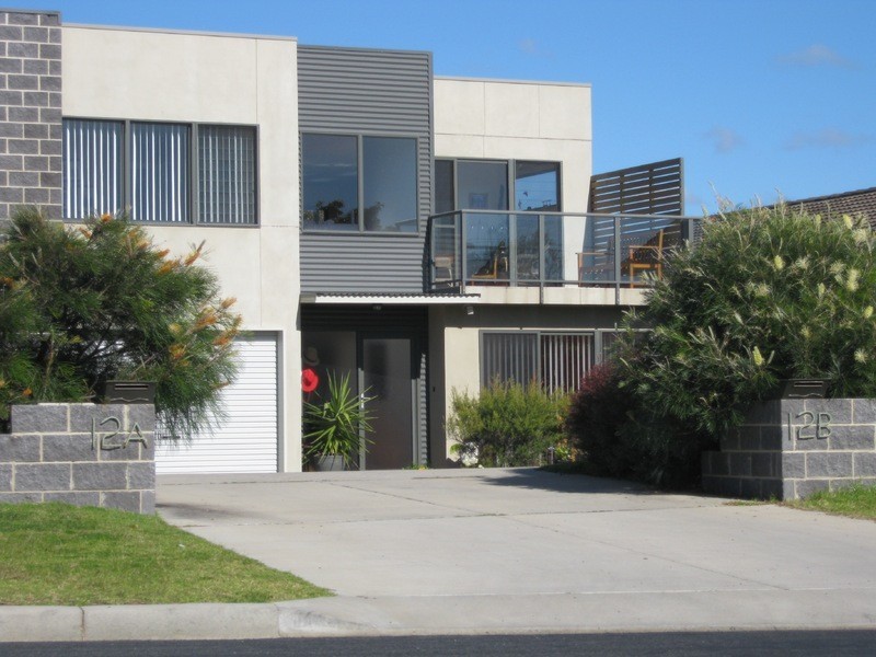 12B Lakeview Avenue, Merimbula NSW 2548