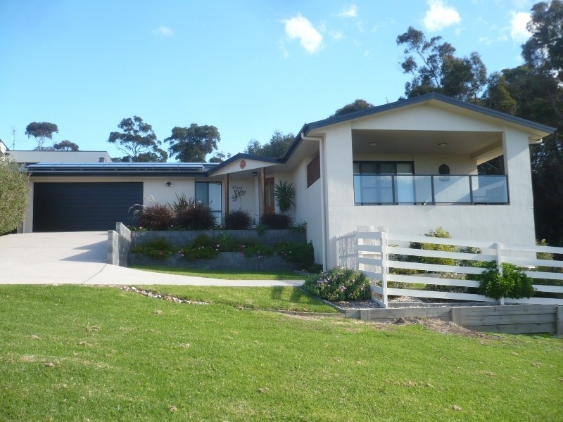 54B The Dress Circle, Tura Beach NSW 2548