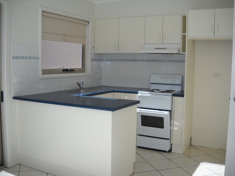 Unit 2/9-13  Lakeside Drive, Eden NSW 2551