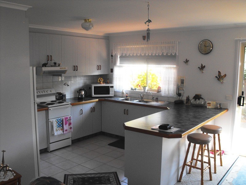 2/5 Banksia Court, Tura Beach NSW 2548