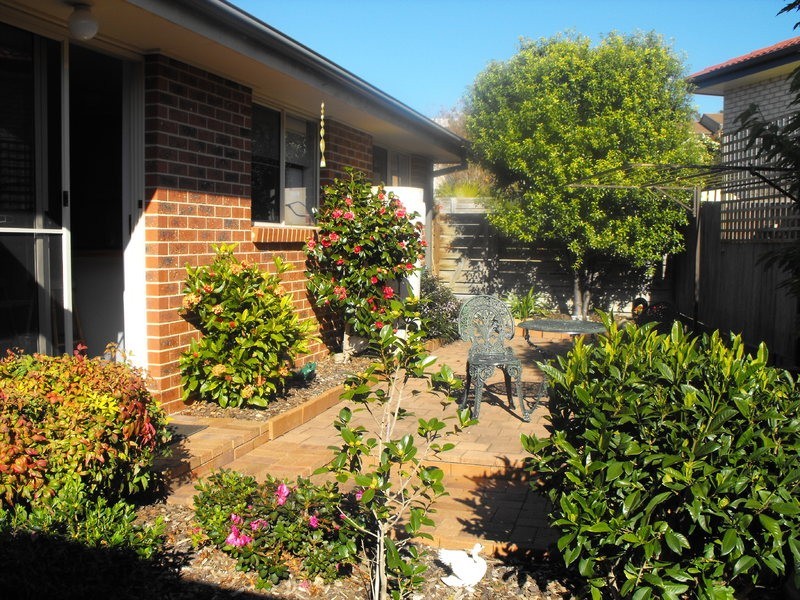 2/5 Banksia Court, Tura Beach NSW 2548