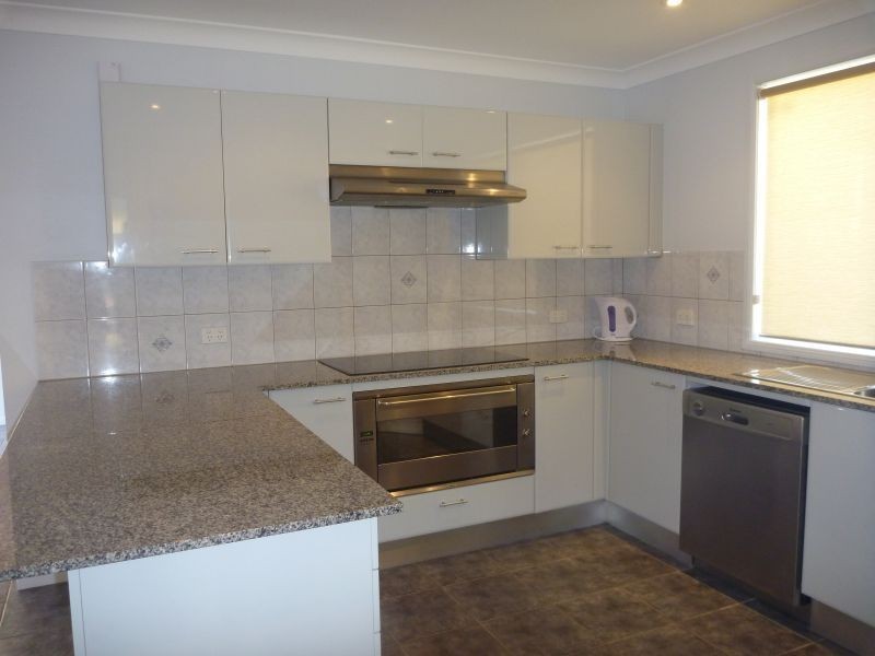 11 Madeline Court, Tura Beach NSW 2548