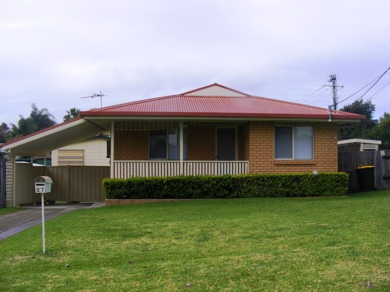 27 Prospect St, Bega NSW 2550