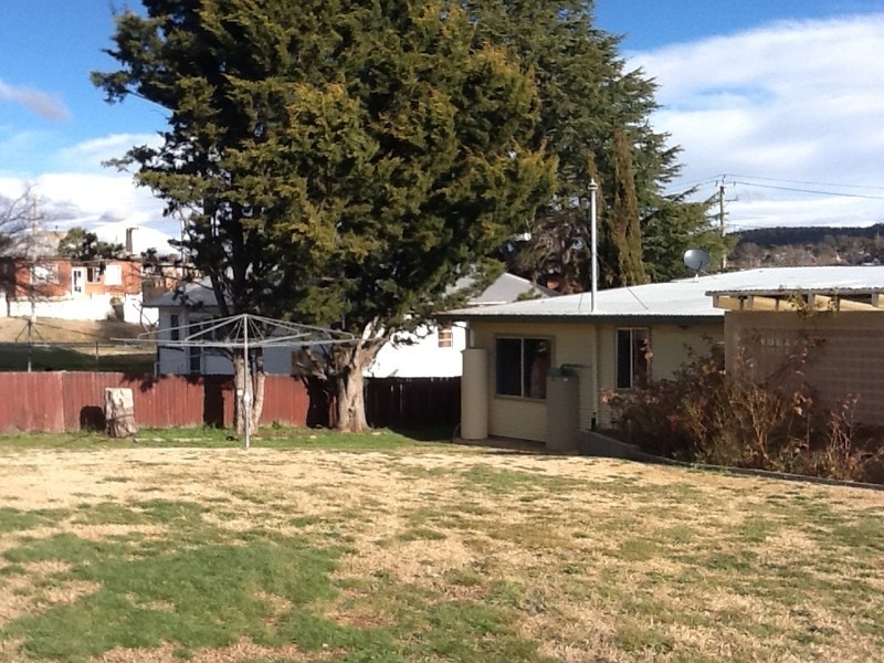 42 Baron St, Cooma NSW 2630