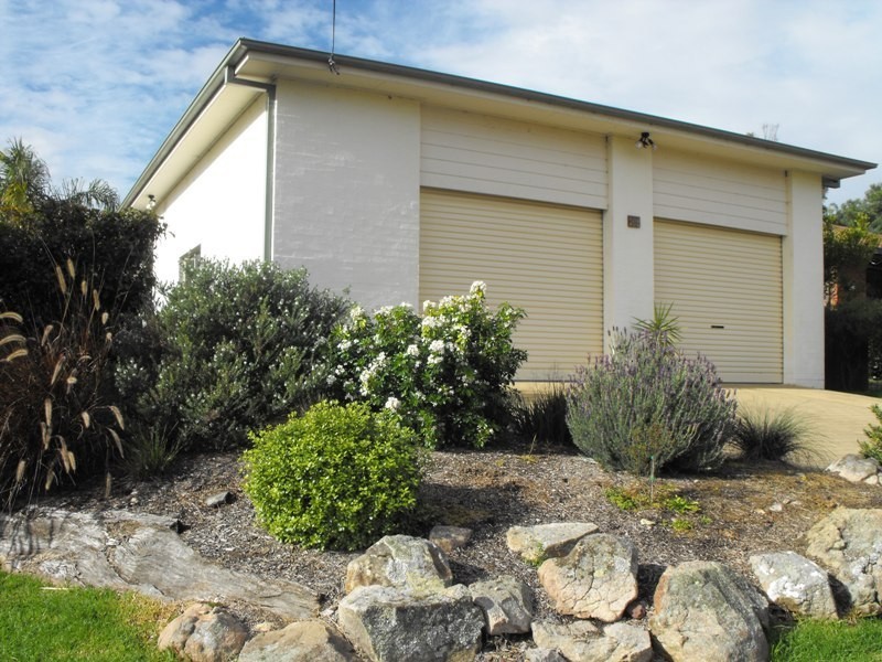 18 Lloyd Street, South Pambula NSW 2549