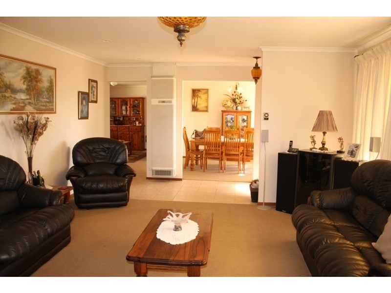 22 Yamba Cresent, Cooma NSW 2630