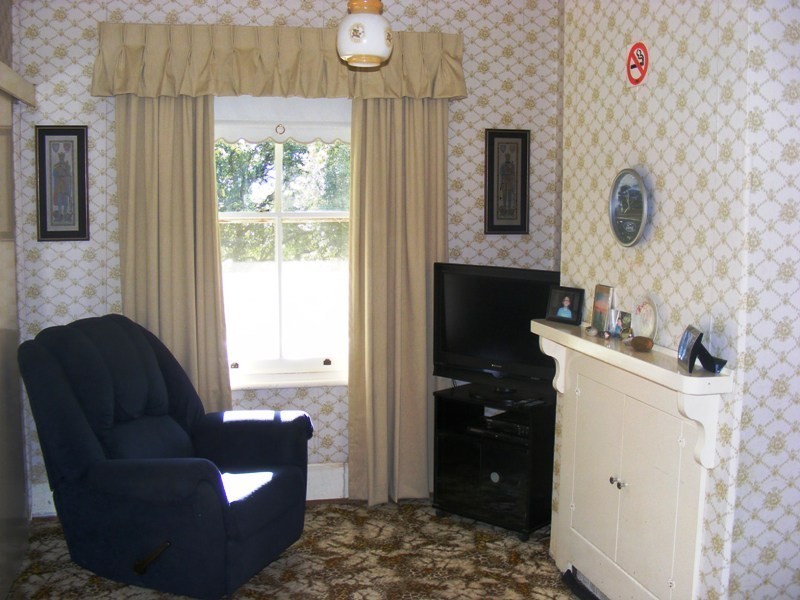 24  Park Lane, Bega NSW 2550