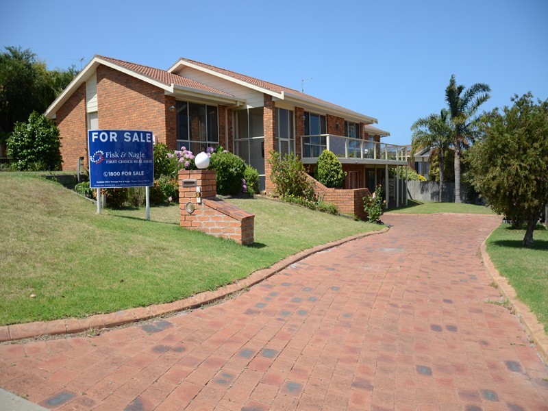 5 Beachview Court, Tura Beach NSW 2548