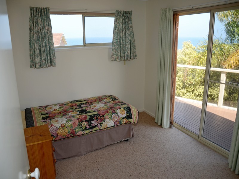 5 Beachview Court, Tura Beach NSW 2548