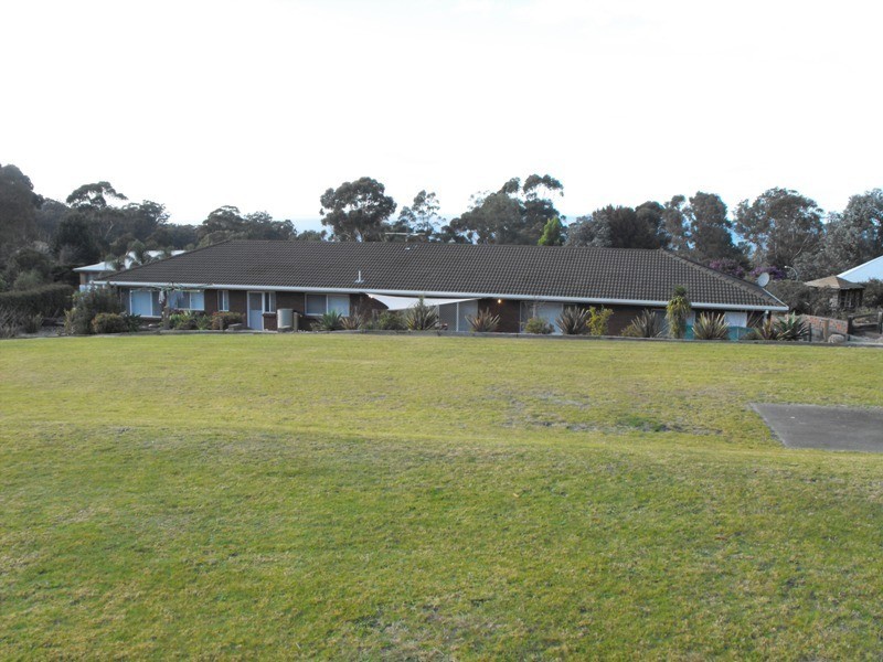 13   Tristania Court, Tura Beach NSW 2548