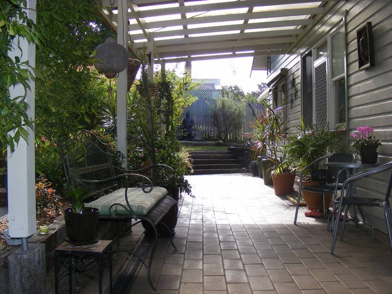 1  Gordon St, Bega NSW 2550