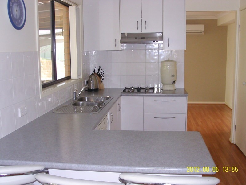 20 Thawa Close, Bega NSW 2550