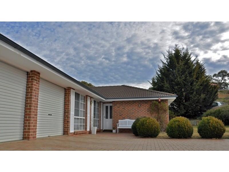 11 Stratos Place, Cooma NSW 2630